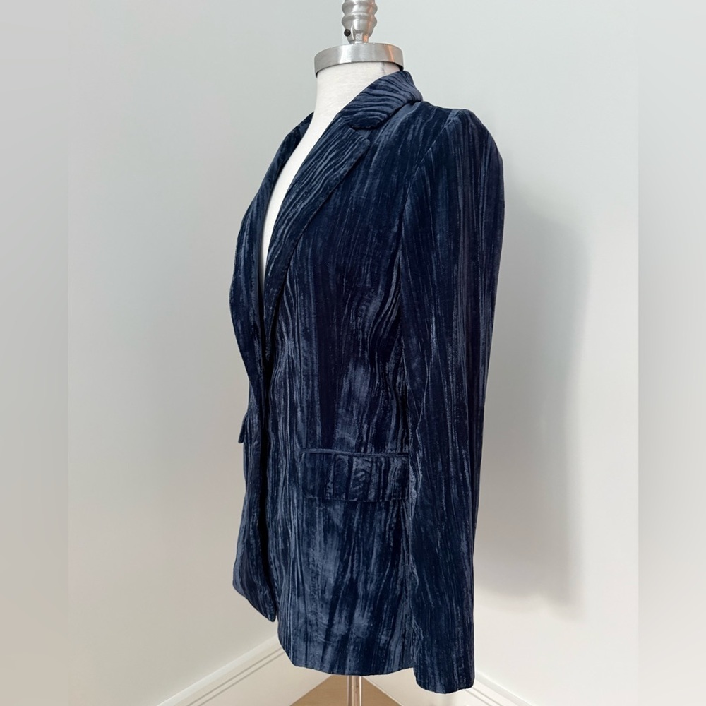 TOPSHOP Crinkle Velvet Jacket - Picture 9 of 13
